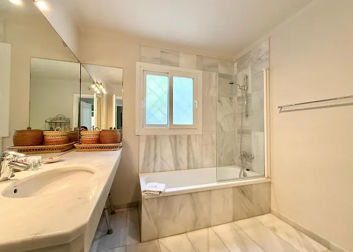 Golf & Relax Guadalmina - Eaw Homes